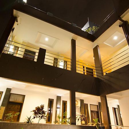 Guest House Salon Fora Gegerkalong Setiabudhi Bandung Exterior photo