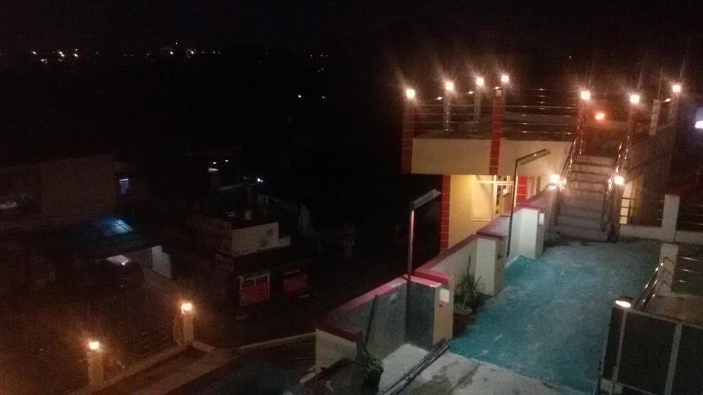 Guest House Salon Fora Gegerkalong Setiabudhi Bandung Exterior photo
