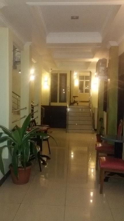 Guest House Salon Fora Gegerkalong Setiabudhi Bandung Exterior photo