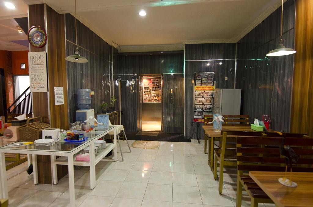 Guest House Salon Fora Gegerkalong Setiabudhi Bandung Exterior photo