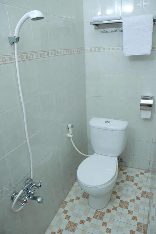 Guest House Salon Fora Gegerkalong Setiabudhi Bandung Exterior photo